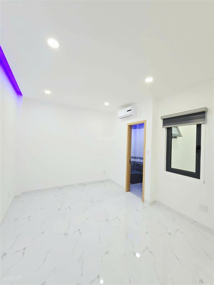 Nhà mới xây dựng,lã xuân oai, long bình, 6,1 tỷ, 50m2, đường 7m shr