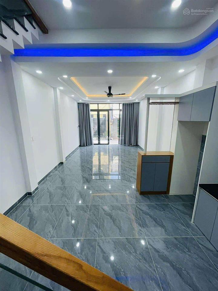 Nhà bán mới xây, 4.6m x 11m, đường 7m , lã xuân oai, long trường thủ đức