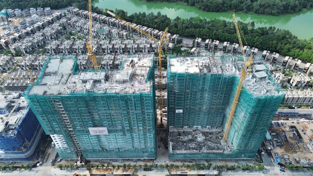 Chính chủ cần bán gấp căn góc 3pn view hồ orchard hill sycamore của capitaland giá siêu tốt