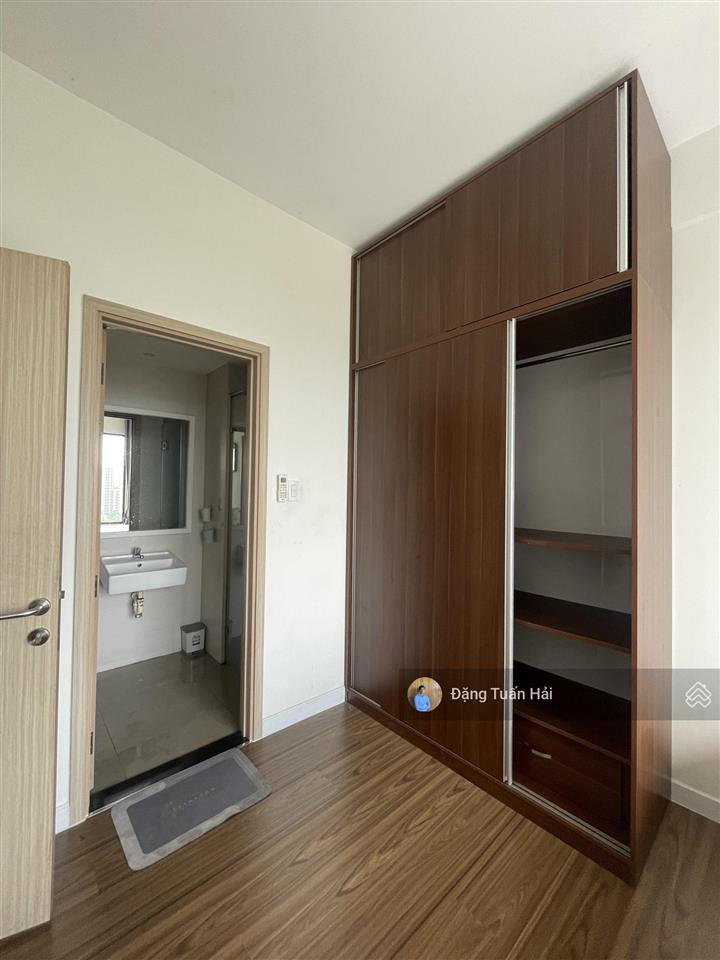 Chính chủ gửi bán căn 3pn 2wc  view sông giá 5,8tỷ nhà trống