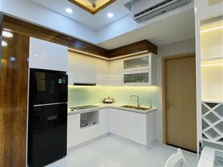 Bán căn 2 phòng ngủ view sông đông nam  căn góc giá 4,4 tỷ full nội thất