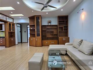 Chính chủ bán căn hộ chung cư 18t1 hoàng đạo thuý, 116m tầng trung view đẹp 3pn + 2wc, 9.5 tỷ
