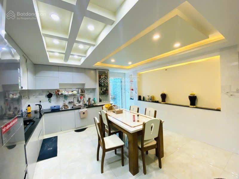 Nhà hxh hoàng quốc việt  phạm hữu lầu, nội thất sang trọng, tân mỹ, quận 7.