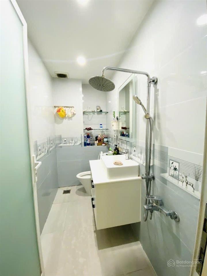 Nhà hxh hoàng quốc việt  phạm hữu lầu, nội thất sang trọng, tân mỹ, quận 7.