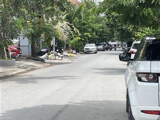 Bán đất mặt tiền hẻm xe tải kinh doanh ngang 5,5m, phú thuận, quận 7
