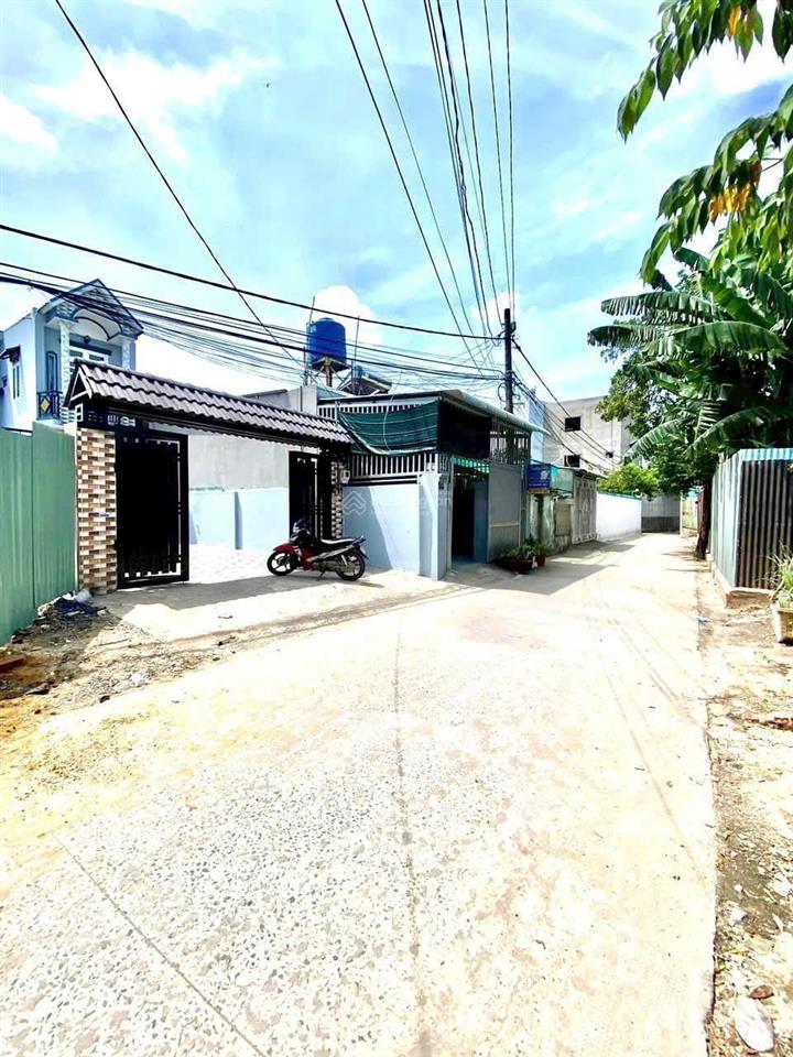 Bán nhà 1 trệt 1 lầu 100m2 5m x 20m shr 1/nguyễn thị sáu, xã thới tam thôn, hóc môn giá 4,49 tỷ
