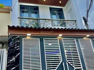 Bán nhà 1 trệt 1 lầu sổ hồng riêng mặt tiền đường nhánh , trung tâm thị trấn hóc môn,hóc môn