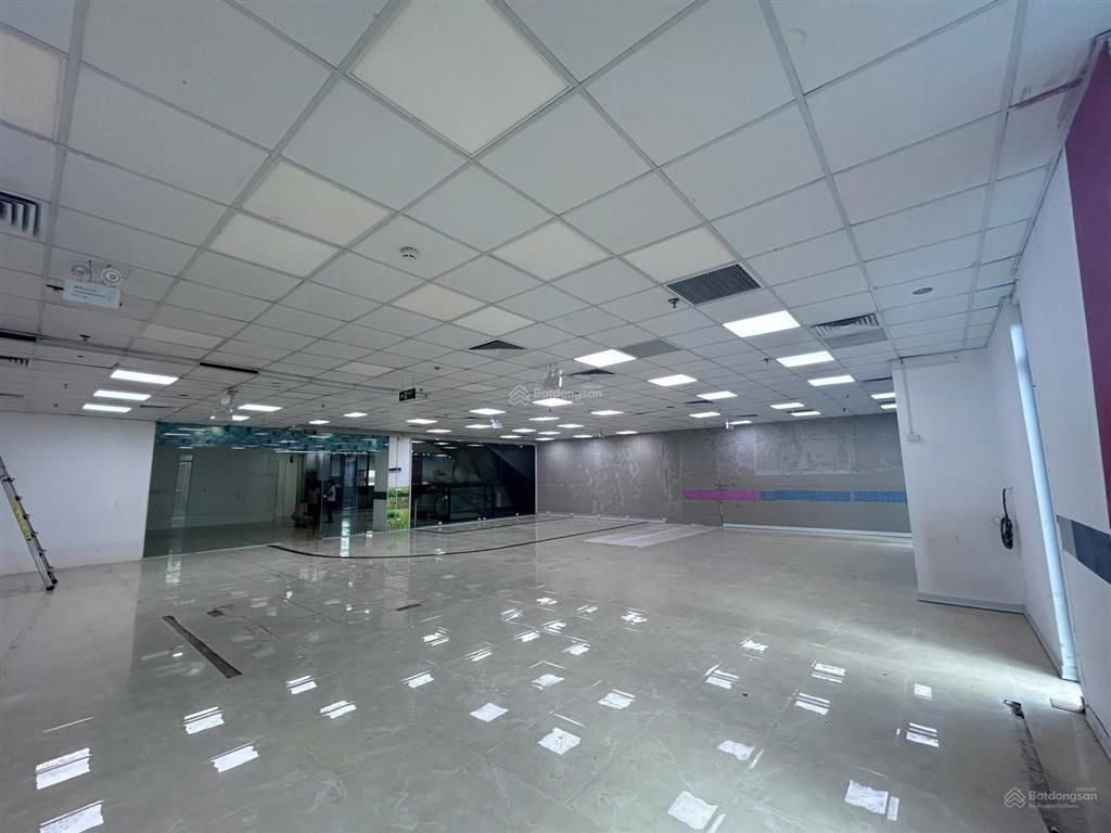 Cho thuê mặt bằng văn phòng, dịch vụ tầng 3 trương định plaza  232.2m2, vị trí đẹp, sẵn điều hòa