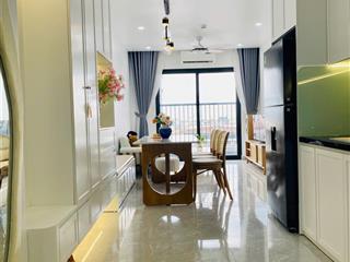 Chính chủ cho thuê căn hộ 2pn +, 2wc, căn góc view cầu hoàng gia, giá 9 triệu/tháng full đồ