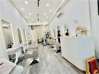 Bán gấp nhà hxh nguyễn thị minh khai, đa kao, quận 1. đang cho thuê 25tr/tháng. sổ hồng sẵn