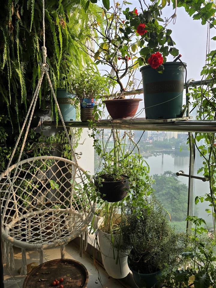 Cho thuê căn hộ 2 và 3 ngủ tại trinity tower  giá 13tr/tháng  0971 516 ***