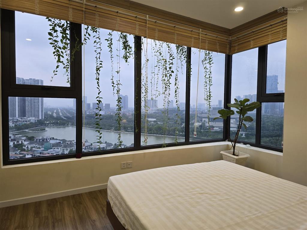 Cho thuê căn hộ 2 và 3 ngủ tại trinity tower  giá 13tr/tháng  0971 516 ***