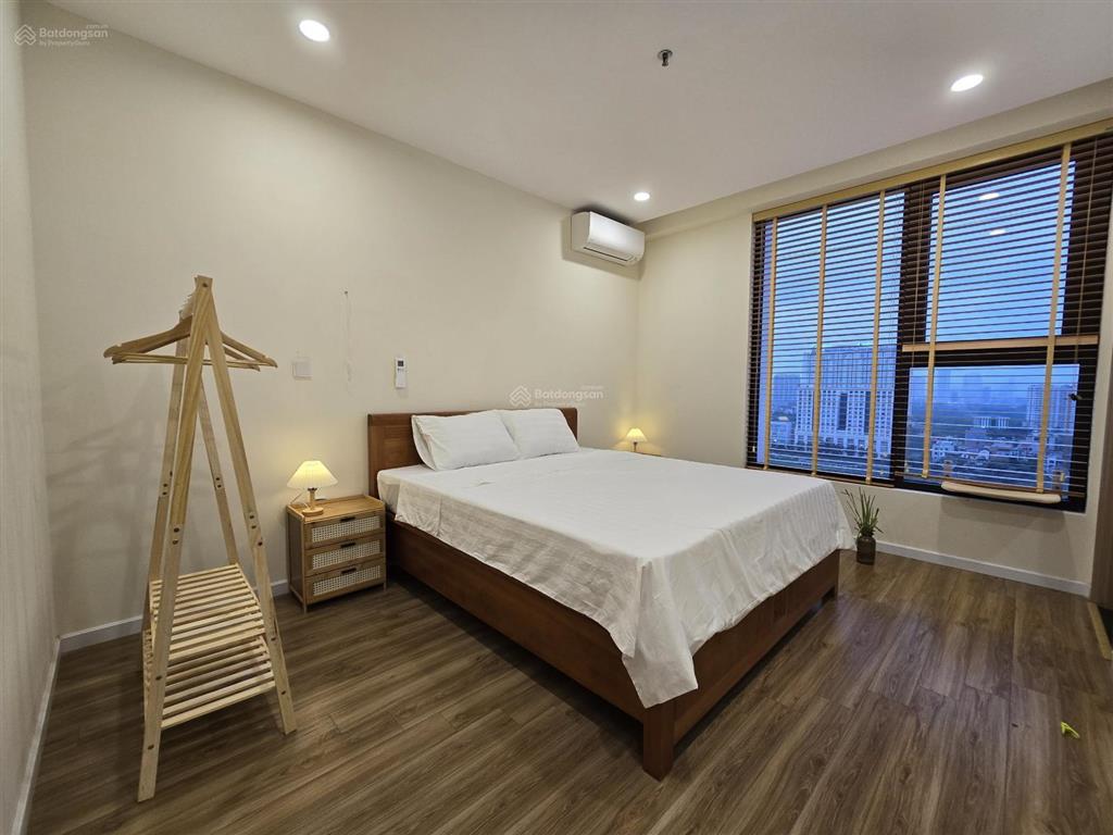 Cho thuê căn hộ 2 và 3 ngủ tại trinity tower  giá 13tr/tháng  0971 516 ***