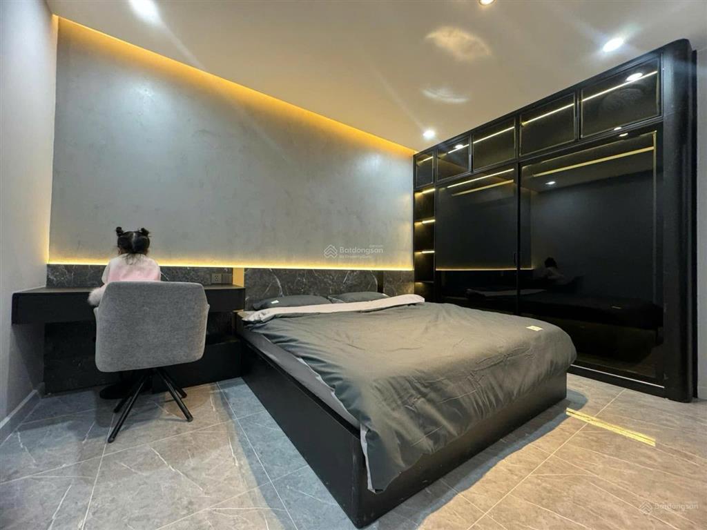 Bán căn hộ 118m2, 10.8 tỷ tại thăng long number one, trung hòa, cầu giấy, hà nội