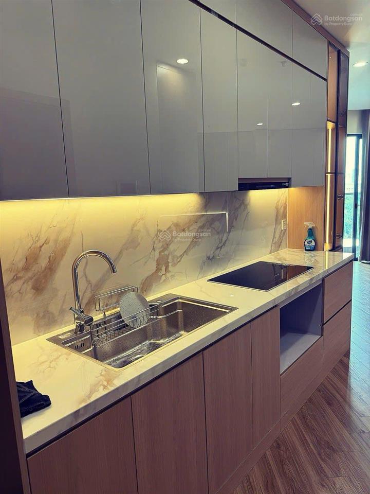 Cho thuê gấp căn hộ studio 37,3m2 tại trinity tower, giá chỉ 6 triệu vnd/tháng