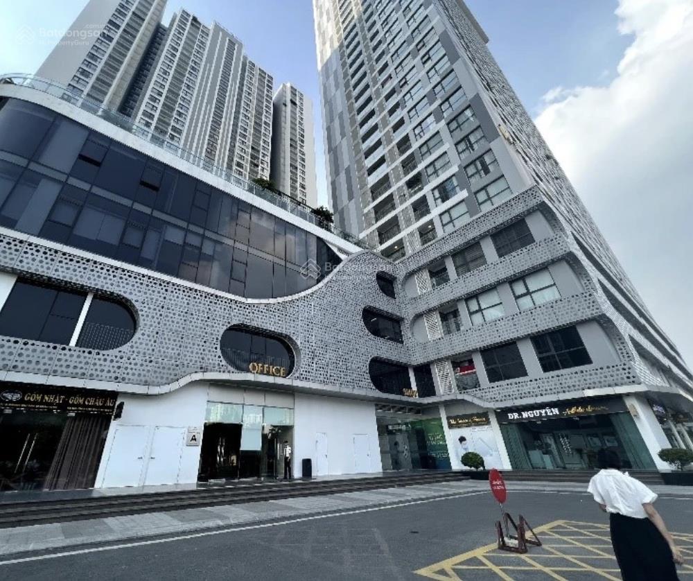 Cần bán sàn văn phòng  office vinhomes west point  phạm hùng diện tích 268m², lô góc full sáng