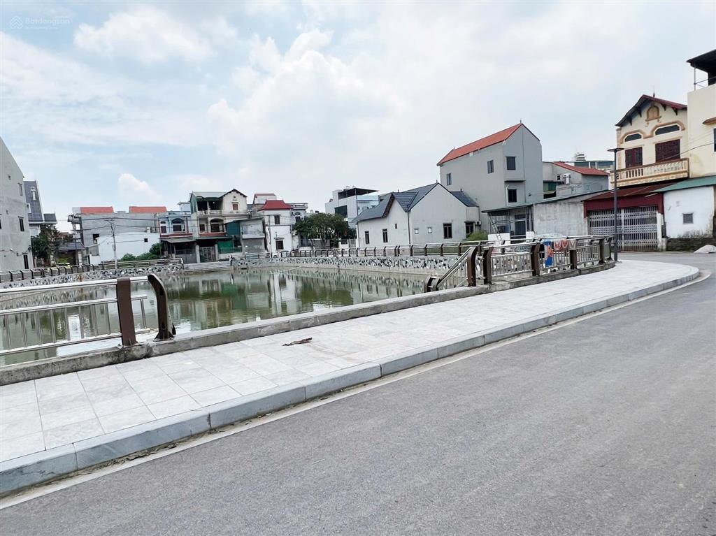 Bán 88m đất thôn chí trung, x tân quang, h văn lâm, hưng yên, view hồ, có sẵn nhà