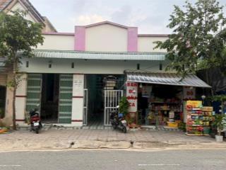 Dãy trọ đang kinh doanh tạp hoá cần bán 150m2, sổ sẵn, ngay kcn mỹ phước, thới hoà, bến cát