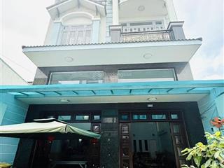 Bán gấp nhà riêng 200m2, 16 tỷ tại đường tân kỳ tân quý, phường sơn kỳ, tân phú, hcm