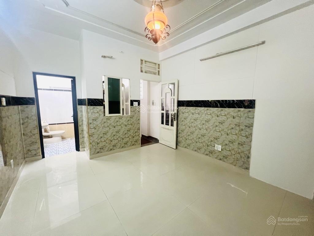 Mặt tiền kinh doanh độc lập, 82m  4 tầng  giá 11.x tỷ