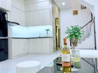 Giảm chào 500 triệu nhà phố lê trọng tấn . 46m mt5m 6t thang máy. lô góc, ngõ thông giá còn 13.9 tỷ