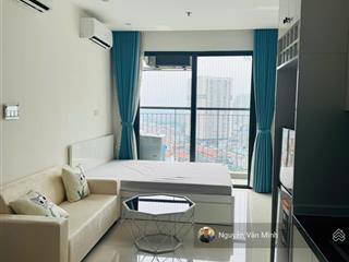 Cần bán gấp căn hộ studio tòa s301 vinhome smart city giá 2 tỷ 240