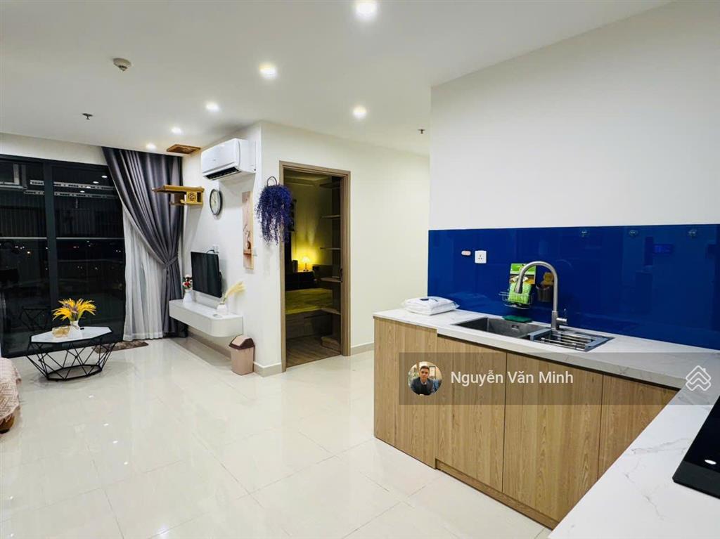 Cần bán gấp căn 1 ngủ + để chuyển căn to hơn giá 3 tỷ 330 tòa s201 vinhome smart city