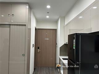 Bán căn hộ studio full nội thất giá 2 tỷ 500 tòa tonkin 1 vinhomes smart city