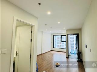 Hot chính chủ cần bán gấp căn studio 28m2 2 tỷ 650 tòa i3 imperia vinhome smart city
