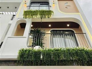 Bán nhà ngộp giá 1 tỷ 850 triệu hẻm xe hơi lê văn duyệt, p3, bình thạnh, dt 44m2, cho thuê 11tr/th