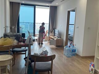 Cho thuê căn hộ 2 ngủ, 2 wc, dt 77,6 m2, tầng 12, toà sachi, hinode, full đồ đẹp.  0896 616 ***