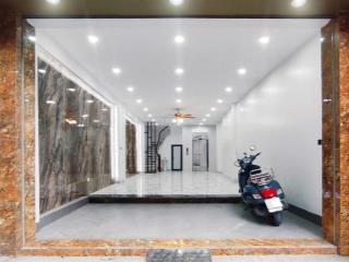 Bán nhà mặt phố tại hoàng mai, 26,5 tỷ,61m2, 5 tầng,2 thoáng,thang máy,gara ô tô view đẹp, 5pn, 5wc