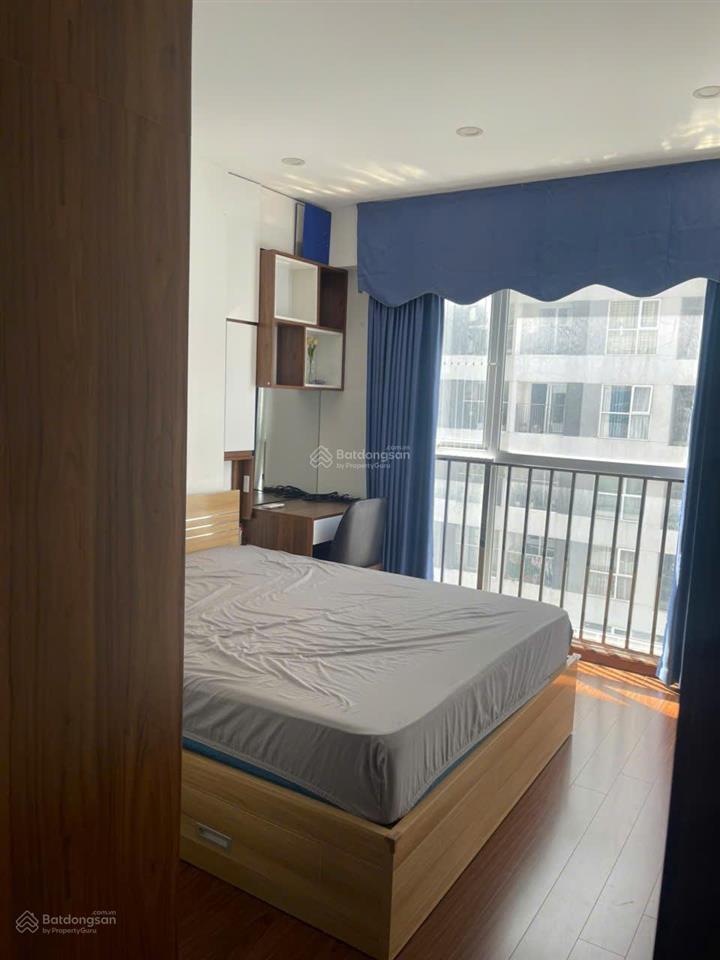 Chủ nhà bán gấp căn góc 71,2m2, 2 ngủ 2vs, nội thất đẹp, view đẹp, yên tĩnh, có slot, sổ đỏ