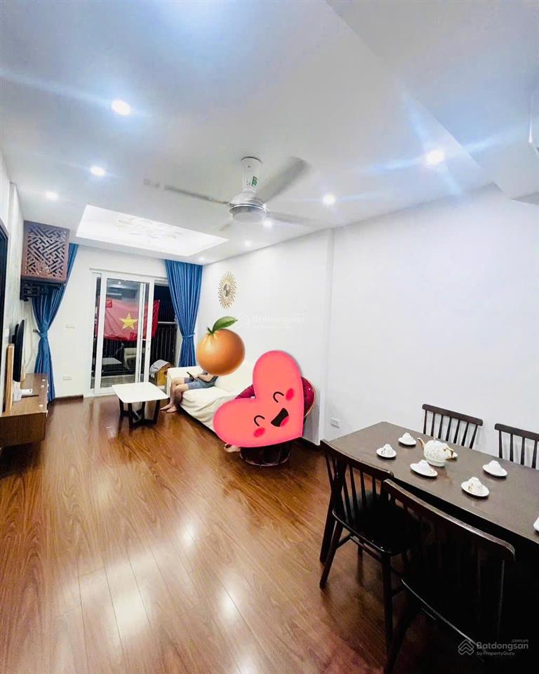 Chủ nhà bán gấp căn góc 71,2m2, 2 ngủ 2vs, nội thất đẹp, view đẹp, yên tĩnh, có slot, sổ đỏ