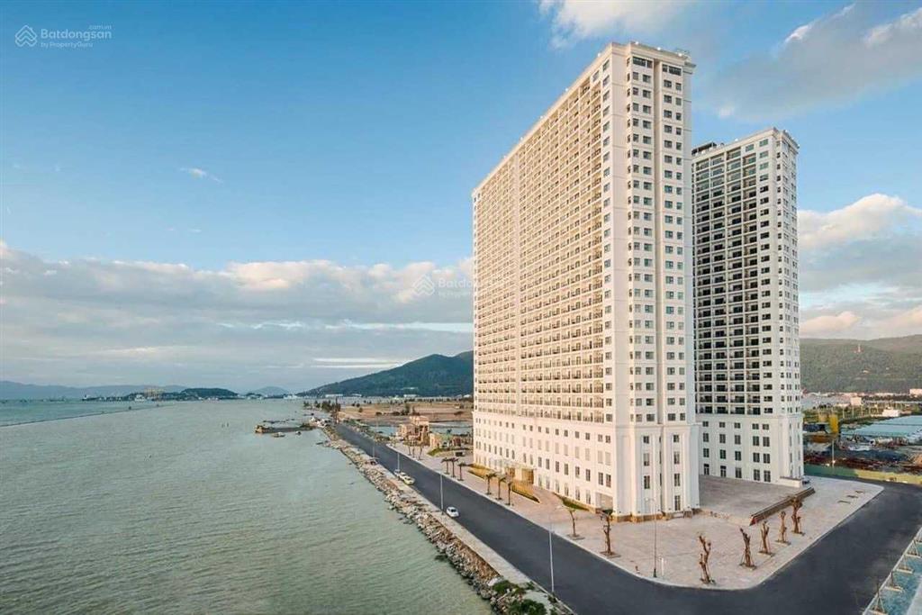 Cho thuê căn hộ golden bay, 2 phòng ngủ, full nội thất cao cấp 5 sao, view biển,  0905 840 ***