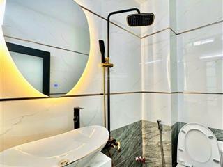 Bán nhà võ văn tần, q3 , 4 x 15,5 = 62m2 , 1 trệt 2 lầu , 3pn , đường trước nhà 6m , hđt còn 1 năm