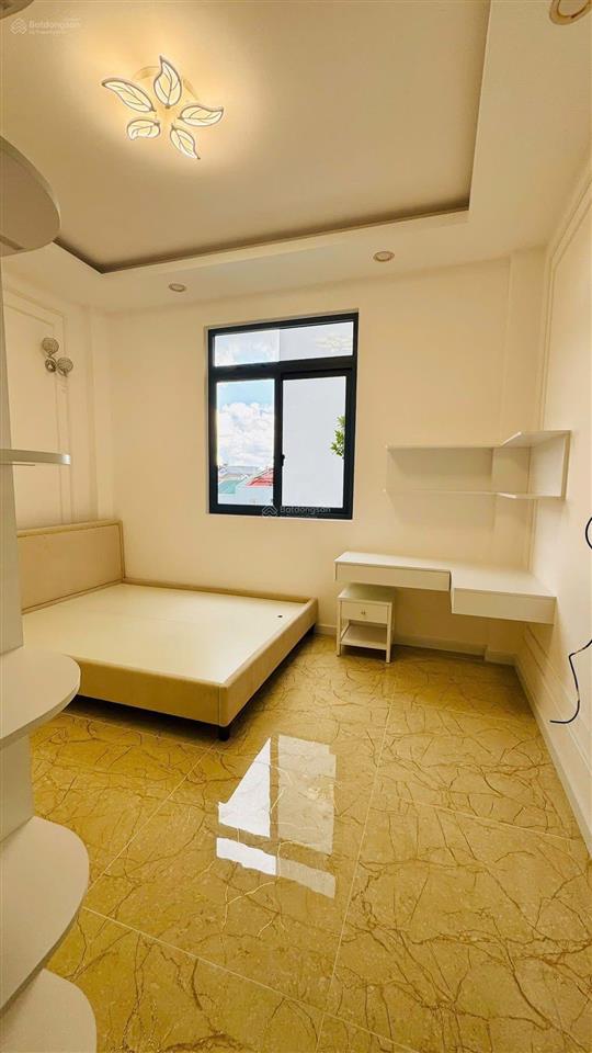 Bán nhà mặt phố đ. mê linh, 13,6 tỷ, 136m2, 6pn + 7wc, đà lạt, lâm đồng