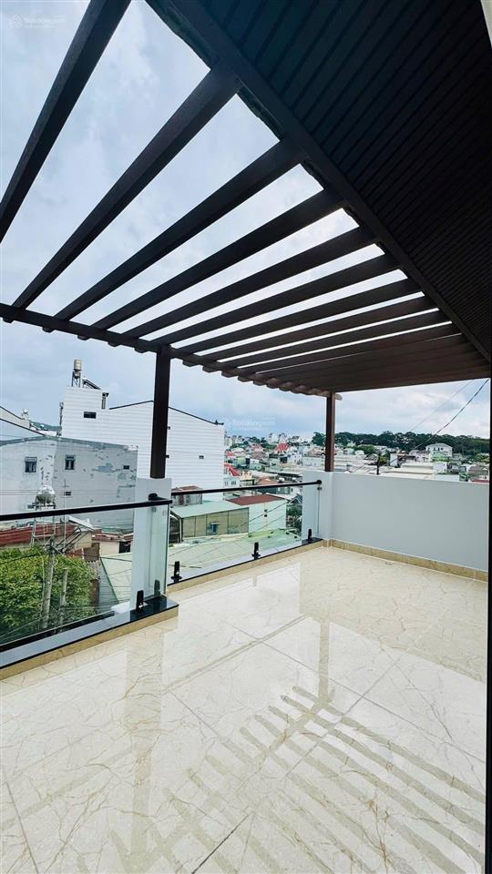 Bán nhà mặt phố đ. mê linh, 13,6 tỷ, 136m2, 6pn + 7wc, đà lạt, lâm đồng