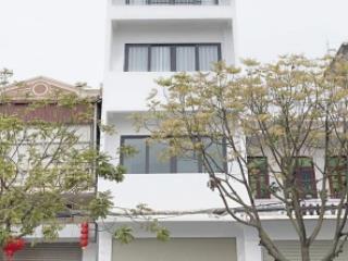 Nhà mặt phố đẹp xuất sắc tại ngô gia tự, đức giang, long biên, hà nội, 28 tỷ, 97m2