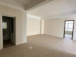 Chủ thiện chí bán căn góc 101m2 thông thủy tòa c18 xuân la, tòa nhà đã có sổ, khuôn tiền 7 tỷ hiếm
