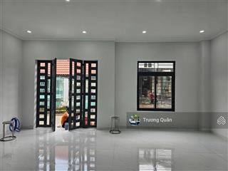 Bán nhà mới đẹp  mặt tiền kinh doanh  đường ô tô thông thoáng  p. bửu long
