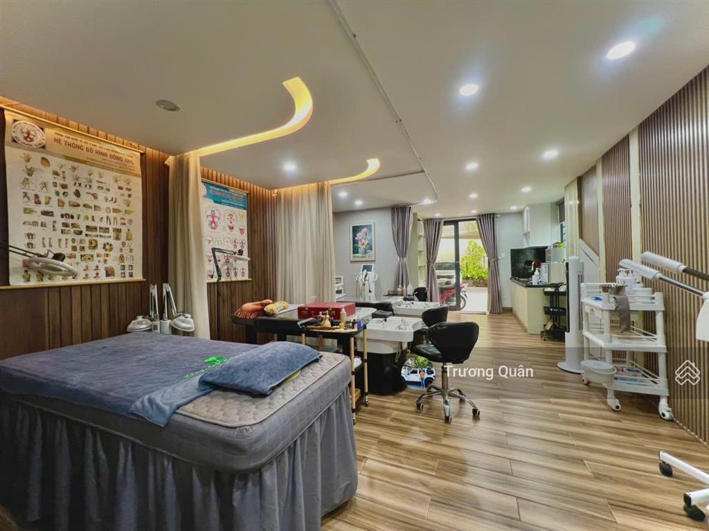 Siêu phẩm nhà đẹp 4 tấm  góc 2 mặt tiền  mặt tiền đường nguyễn ái quốc  đoạn kinh doanh sầm uất