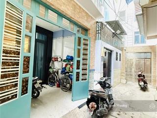 Nhà đẹp 89m2 x 3 tầng. ngay ngã tư bảy hiền, ni sư huỳnh liên, kế bàu cát. ngang gần 6m. chỉ 8 tỷ 1