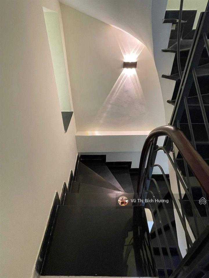 Siêu phẩm quận 10, hòa hảo, đại học y dược, sư vạn hạnh. 45 triệu/ tháng. 63m2 x 5 tầng. 9 tỷ 700