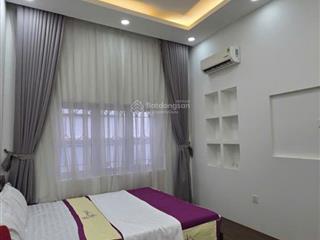 Bán căn nhà chính chủ quận ba đình, khu phố đào tấn, 100m2 tầng 2/3/4 thông nhau 3pn, 3 ban công