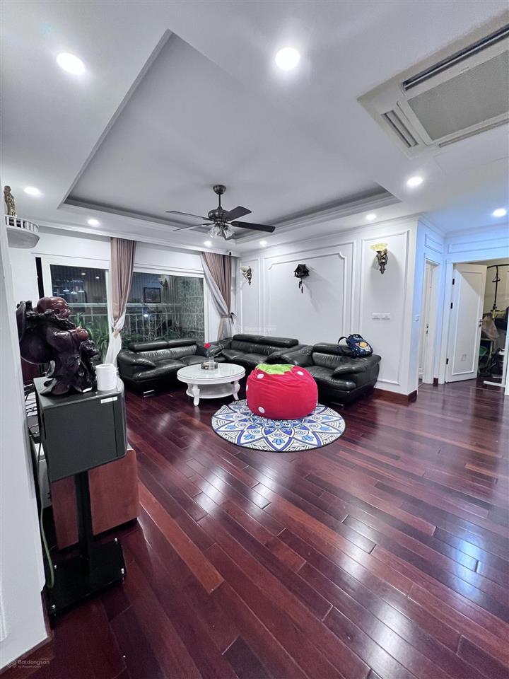 Chcc 170m2, 3 ngủ, 2vs, 13 tỷ tại toà handcorp, làng quốc tế thăng long, trần đăng ninh