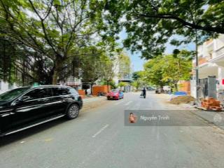 Nhà mặt tiền 1t1l kd tốt, đường rộng 8m, ngang 5,2m khu an ninh, dân trí. gần đường kha vạn cân