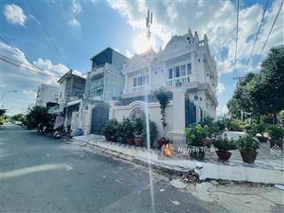 1 lô duy nhất mt đối diện công viên, đường rộng 10m, ngay đào trinh nhất, xây dựng 1 hầm 3 lầu