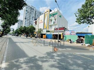 1 lô duy nhất mặt tiền đối diện công viên,đường rộng 10m, ngay đào trinh nhất, xây dựng 1 hầm 3 lầu