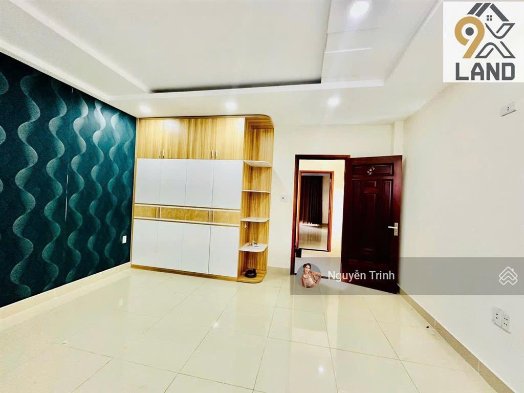 Nhà 3 tầng mới hxh 7m,hoàng diệu 2  khu dân cư vip đồng bộvỉa hè rộng, có 4pn. ôtô đậu trước nhà